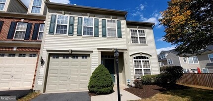 Building Photo - 9300 Warren Falls Ln