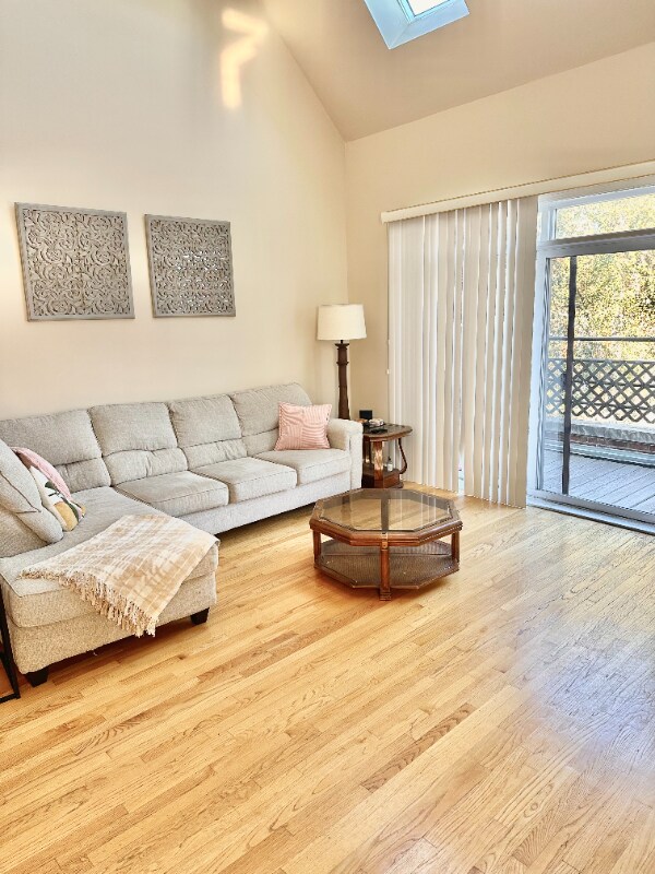 Photo - 1242 N Cleaver St Apartment
