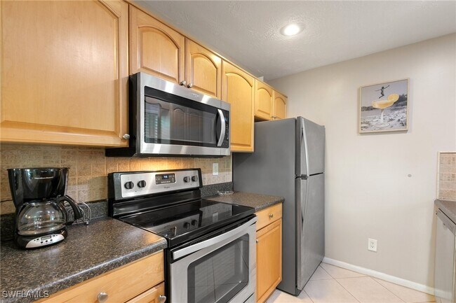 Foto del edificio - 3830 SE 12th Ave