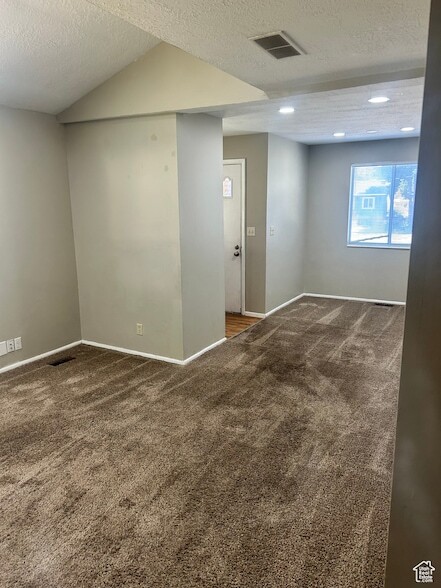 Building Photo - 3554 Van Buren Ave