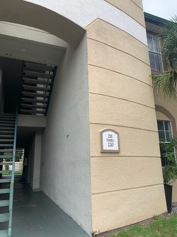 Building Photo - 17114 Carrington Park Dr