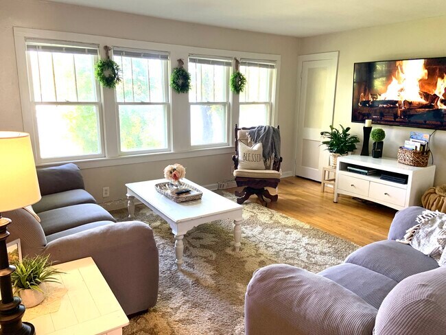 Foto del edificio - 23794 N Lakeside Dr