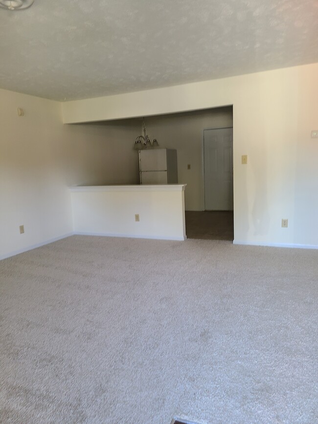 Building Photo - 1315 Bostian Dr
