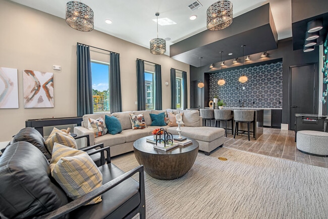 Building Photo - Alta Rolling Oaks