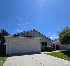 Building Photo - 1769 Heather Cir