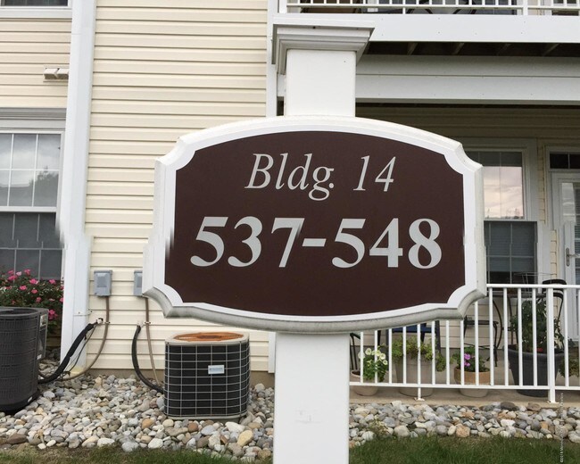 Foto del edificio - 541 St Andrews Pl