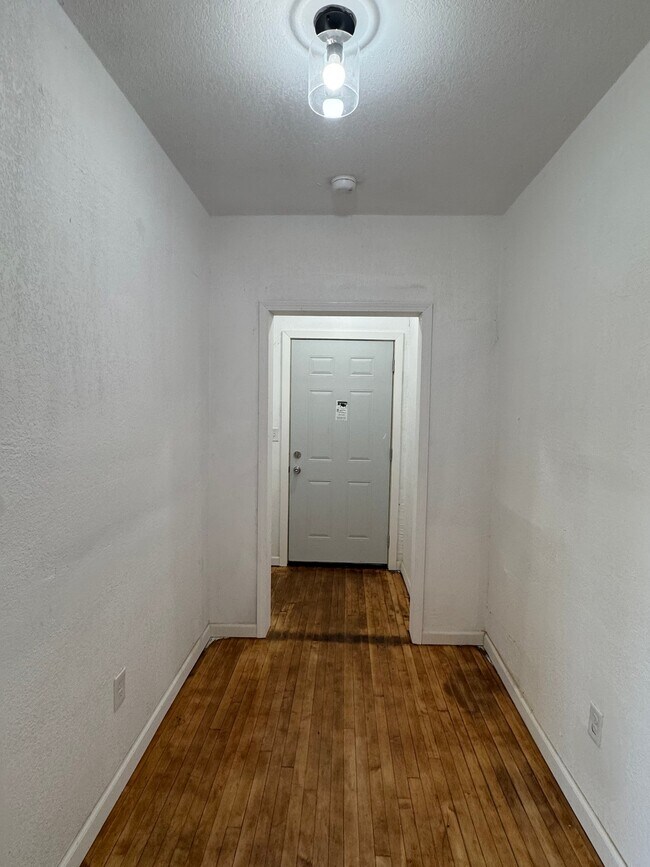 Foto del edificio - 420 N 29th St