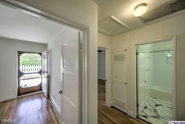 Foto del edificio - 3 br, 1 bath House - 2849 El Caminito