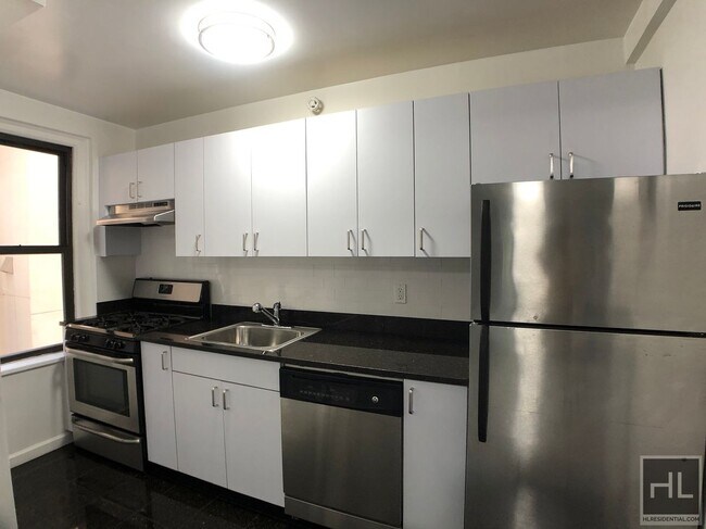 Foto del edificio - EAST 38 STREET