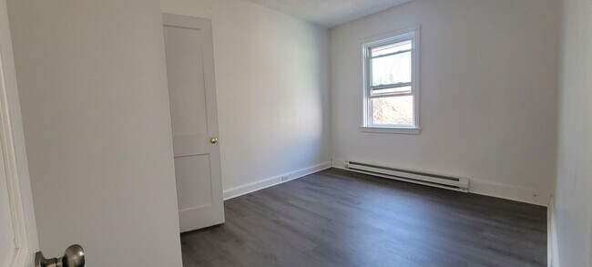 Foto del edificio - Newly Renovated 3BR Home – Lancaster – Move-In Ready