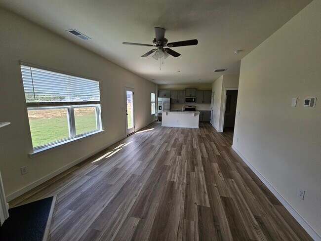 Building Photo - 7327 Bendire Lp