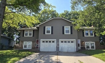 Building Photo - 8206 Woodson Dr