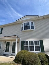 Building Photo - 2355 Vineyard Dr