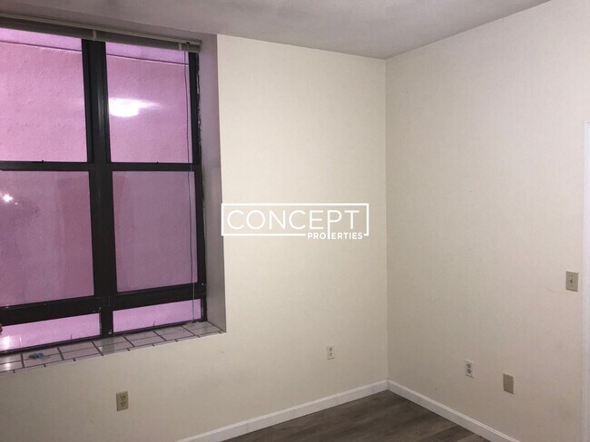 Foto del edificio - 81 Essex St