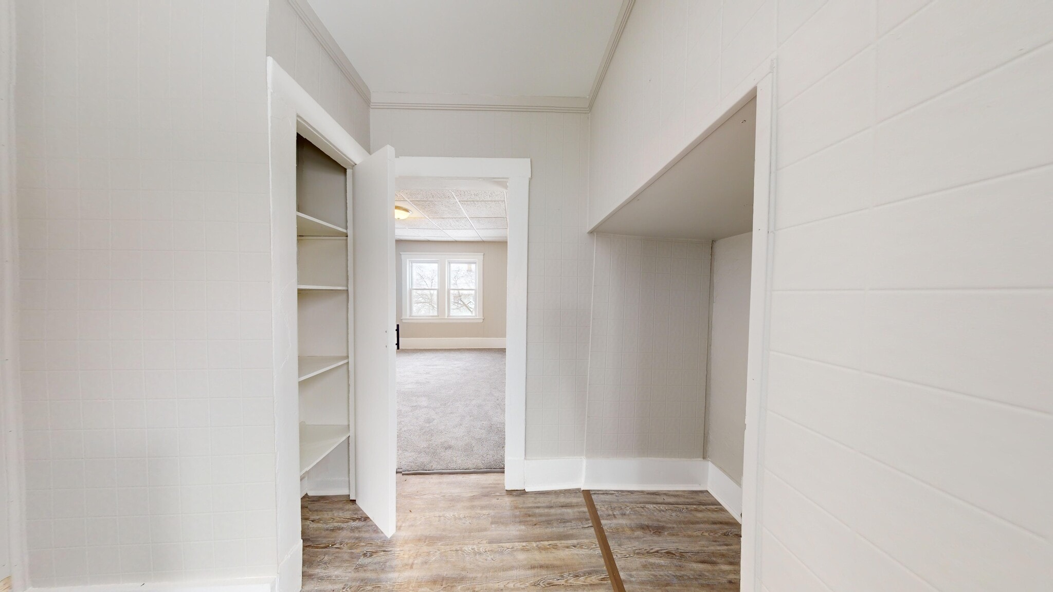 4500 W 39th St Cleveland, OH 44109 – photo 1