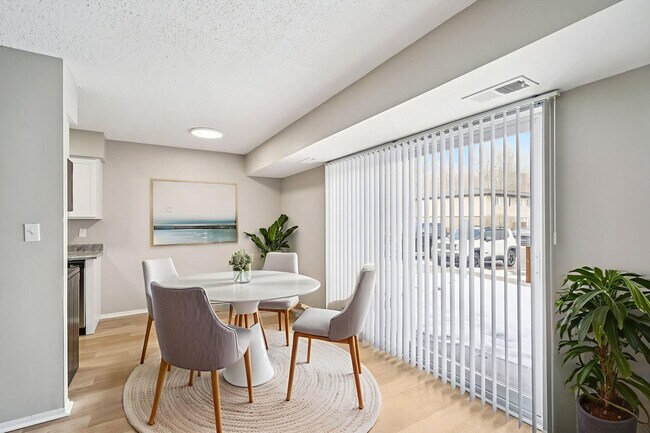 Foto del edificio - Cambridge on Ford