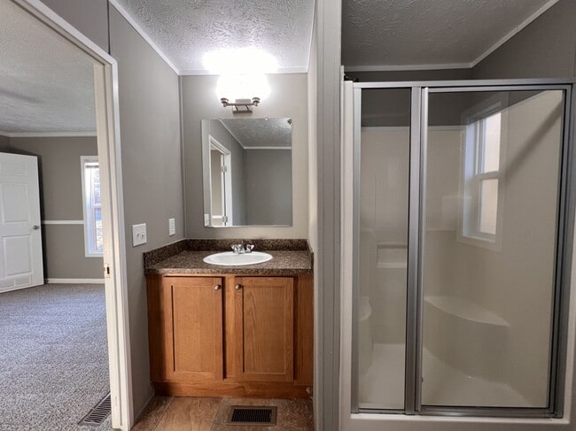 Building Photo - 237 Field Pine Dr