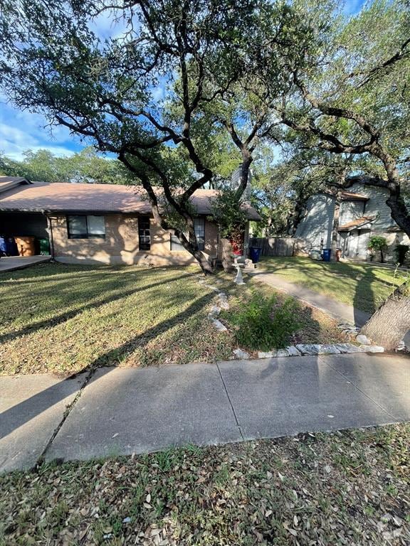 Building Photo - 12613 Tree Line Dr