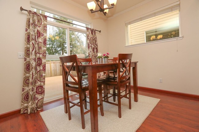Foto del edificio - 20825 SW Ravenswood St