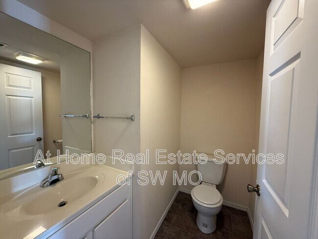 Foto del edificio - 1820 W Walnut Lawn St