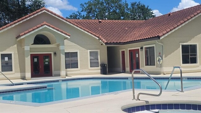 Building Photo - 3008 Parkway Blvd