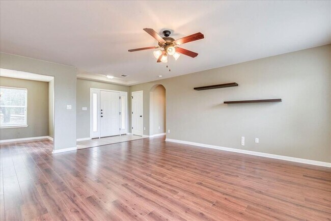 Foto del edificio - 21506 Patton Ave