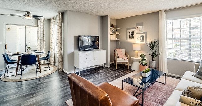 Foto del edificio - Bella Solara Apartment Homes