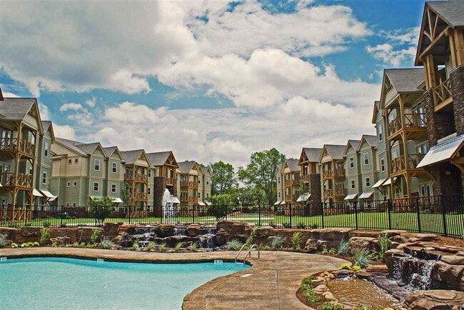 Building Photo - 203 Kelly Rd