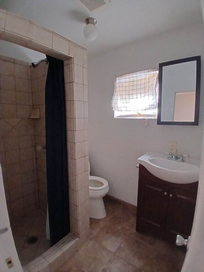Foto del edificio - 445 Rosemont St