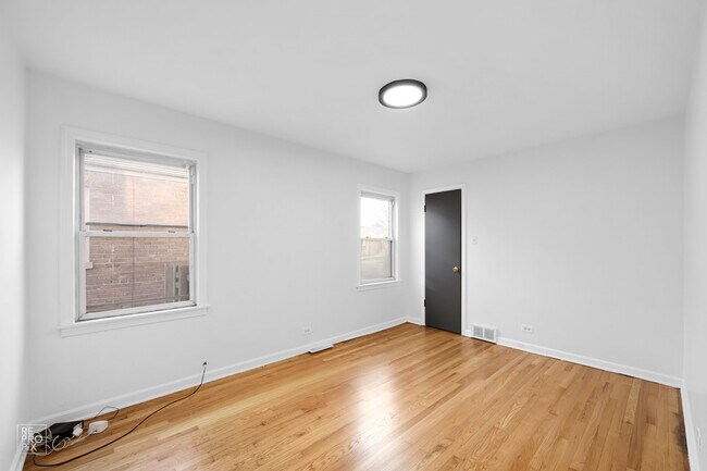 Building Photo - 12552 S Harvard Ave