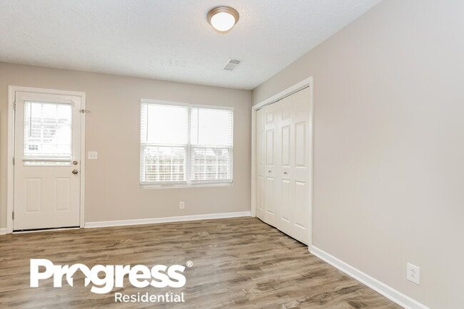 Building Photo - 5019 Nina Marie Ave