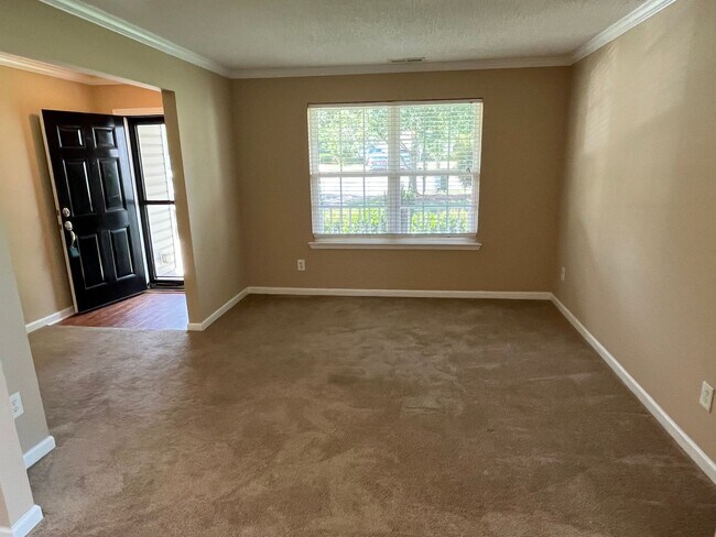 Foto del edificio - COMING SOON!  Spacious 4 Bed, 2.5 Bath home in Back Creek Chase