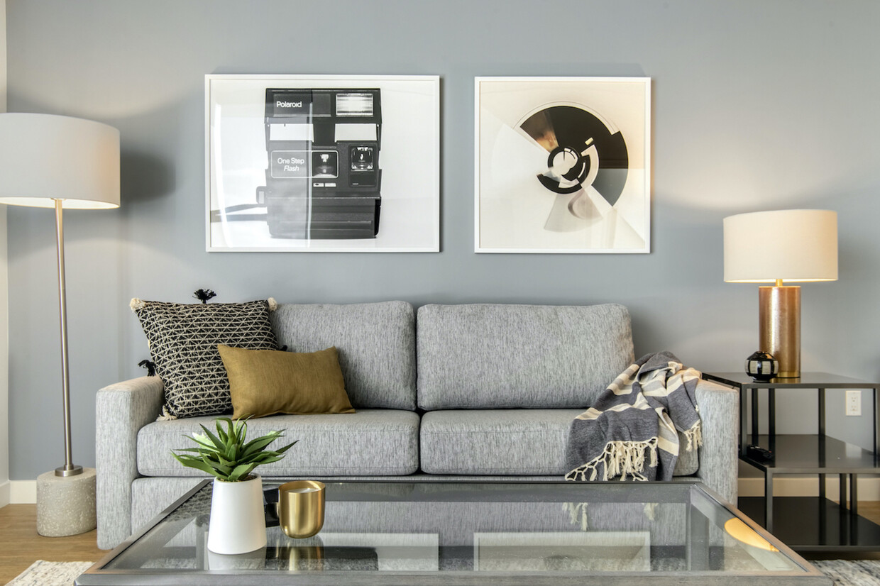 Foto principal - 2121 NW Savier St