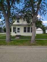 Building Photo - 303 6th Ave NE