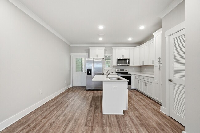 Foto del edificio - 246 N Sand Palm Rd