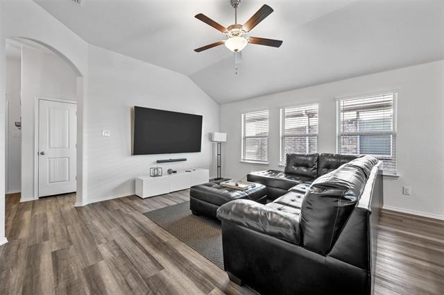 Foto del edificio - 424 Pollyann Trl