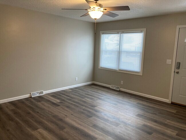 Sala de estar - 6504 Kelling St
