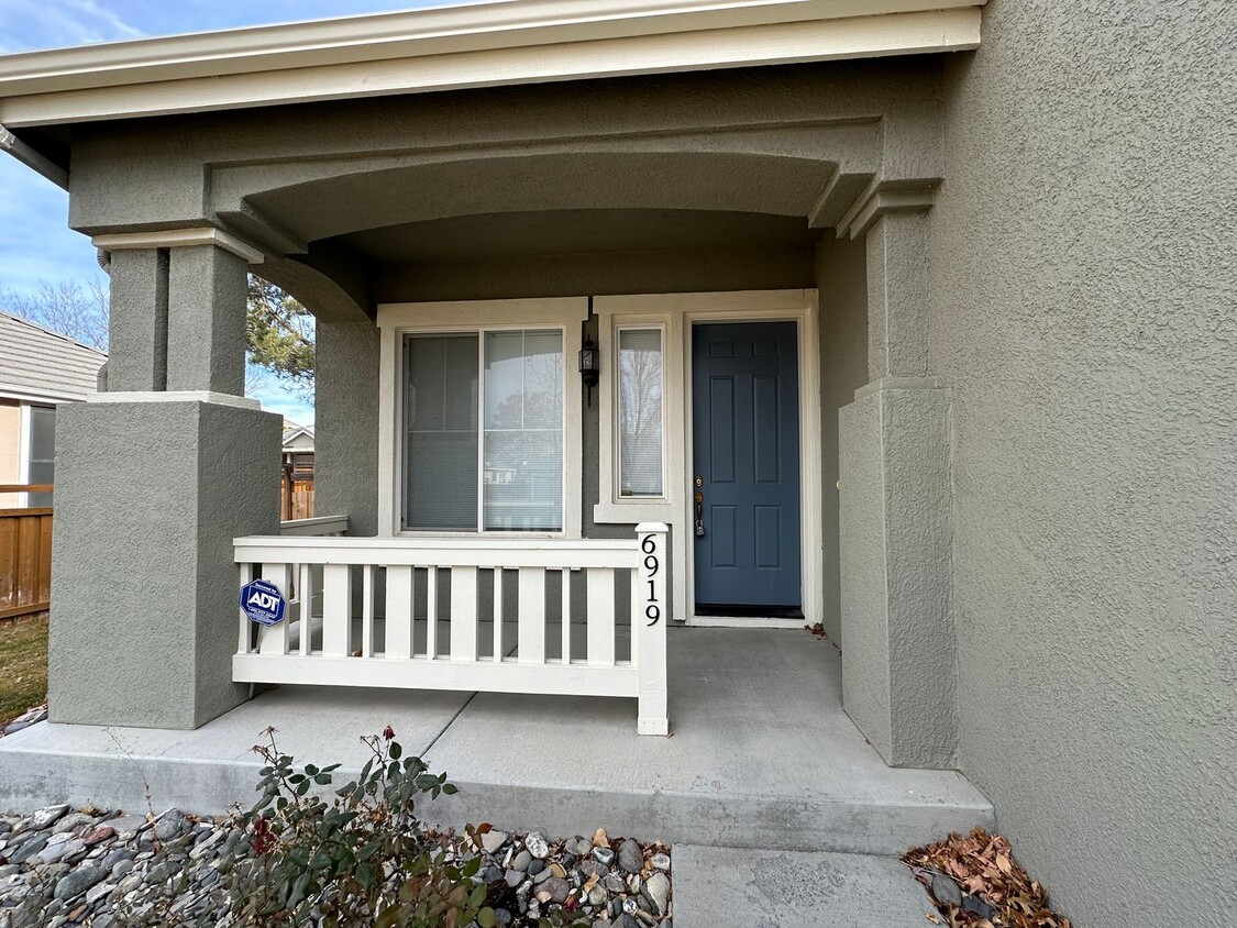 Primary Photo - Beautiful home in Wingfield Springs