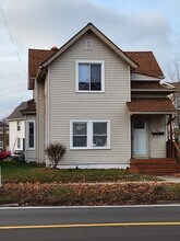 Building Photo - 1444 Main St