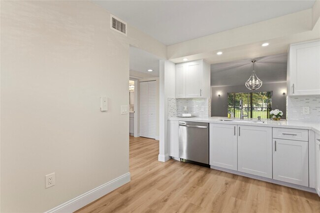 Foto del edificio - 1501 SW 131st Way