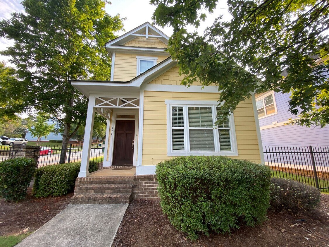 Primary Photo - PRE-LEASING FOR AUGUST 2025!