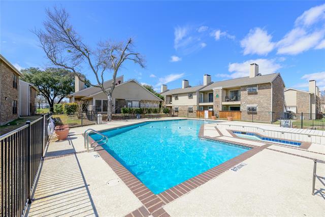 Foto del edificio - 4748 Old Bent Tree Ln