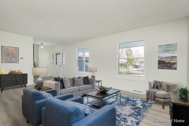 Foto del edificio - 7716 Knottingham Ln