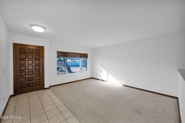 Foto del edificio - 8636 E San Bruno Dr
