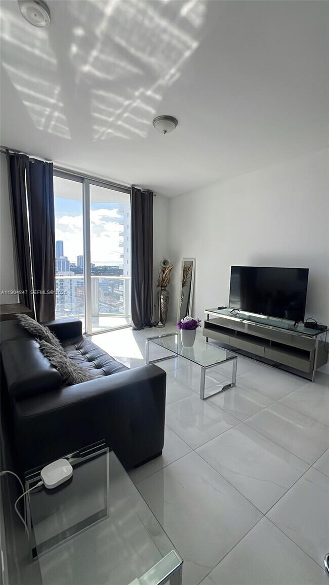 Foto del edificio - 1010 SW 2nd Ave