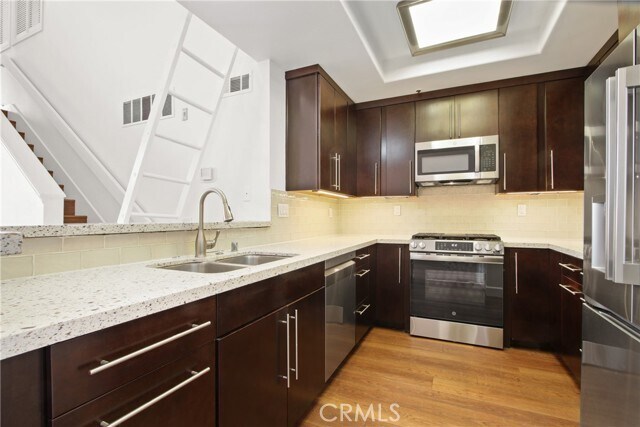 Foto del edificio - 35 Linden Ave