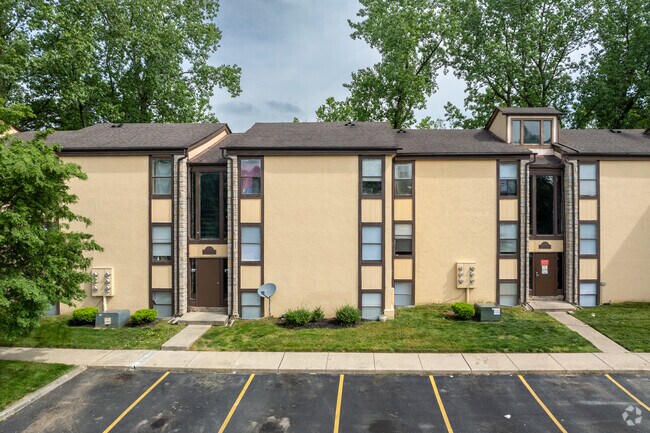 Foto del edificio - Kensington Court Condominium (por)