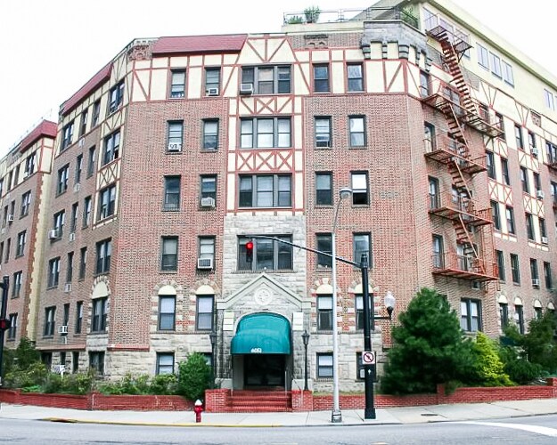 Foto principal - 6051 JFK Blvd E