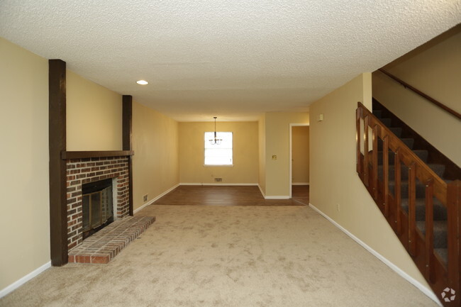 Nieman Park Townhouse Duplexes Apartments - Shawnee, KS | Apartments.com