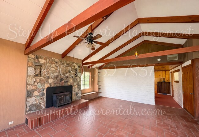 Foto del edificio - 20381 Sherry Ct